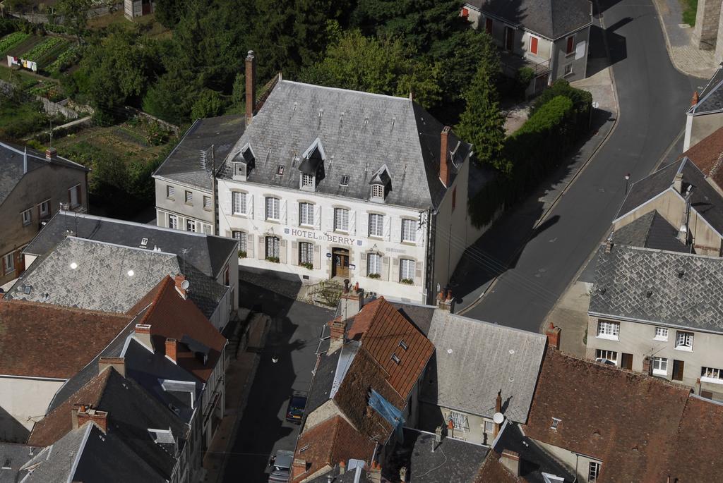 Hotel Du Berry Aigurande Ngoại thất bức ảnh