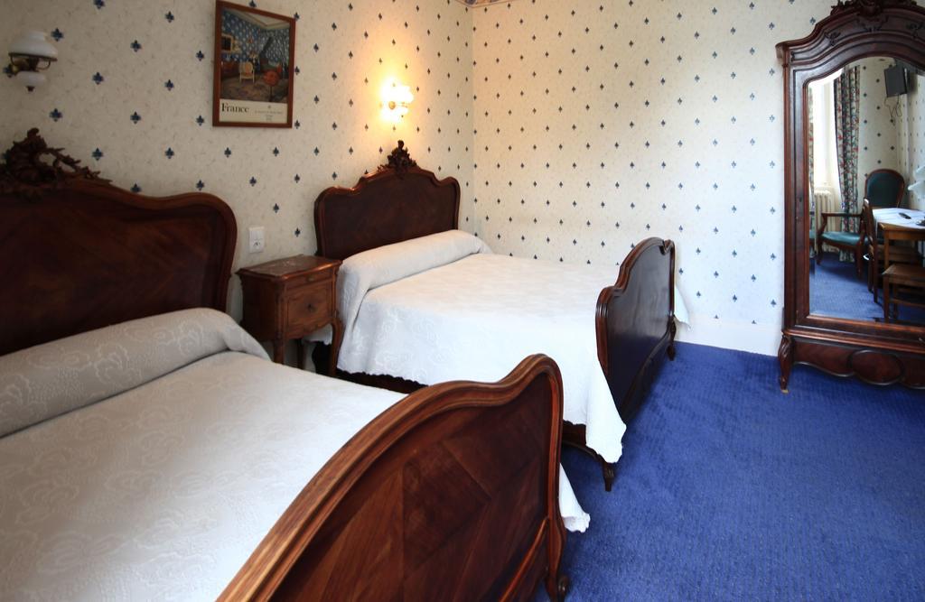 Hotel Du Berry Aigurande Phòng bức ảnh