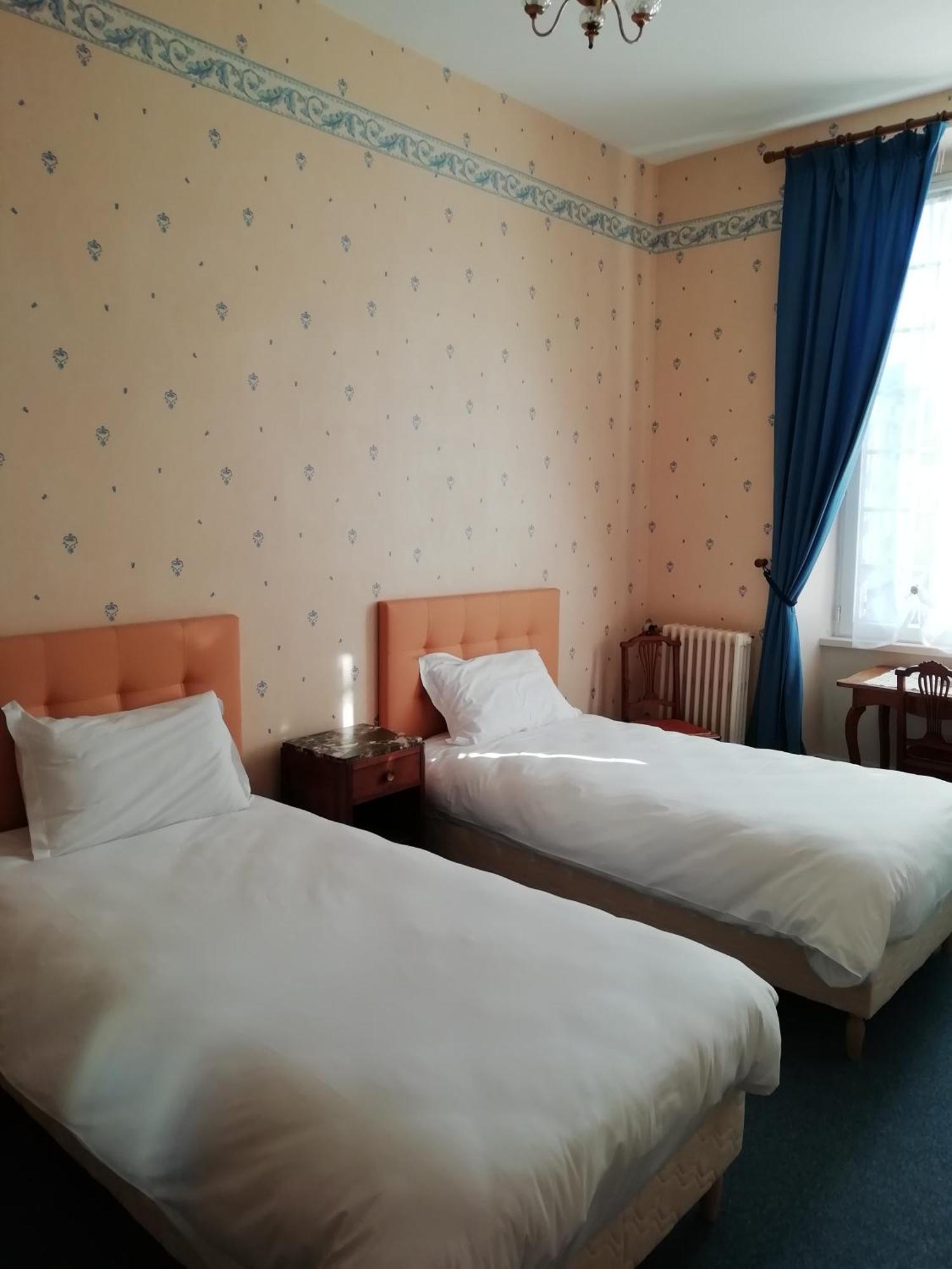 Hotel Du Berry Aigurande Ngoại thất bức ảnh