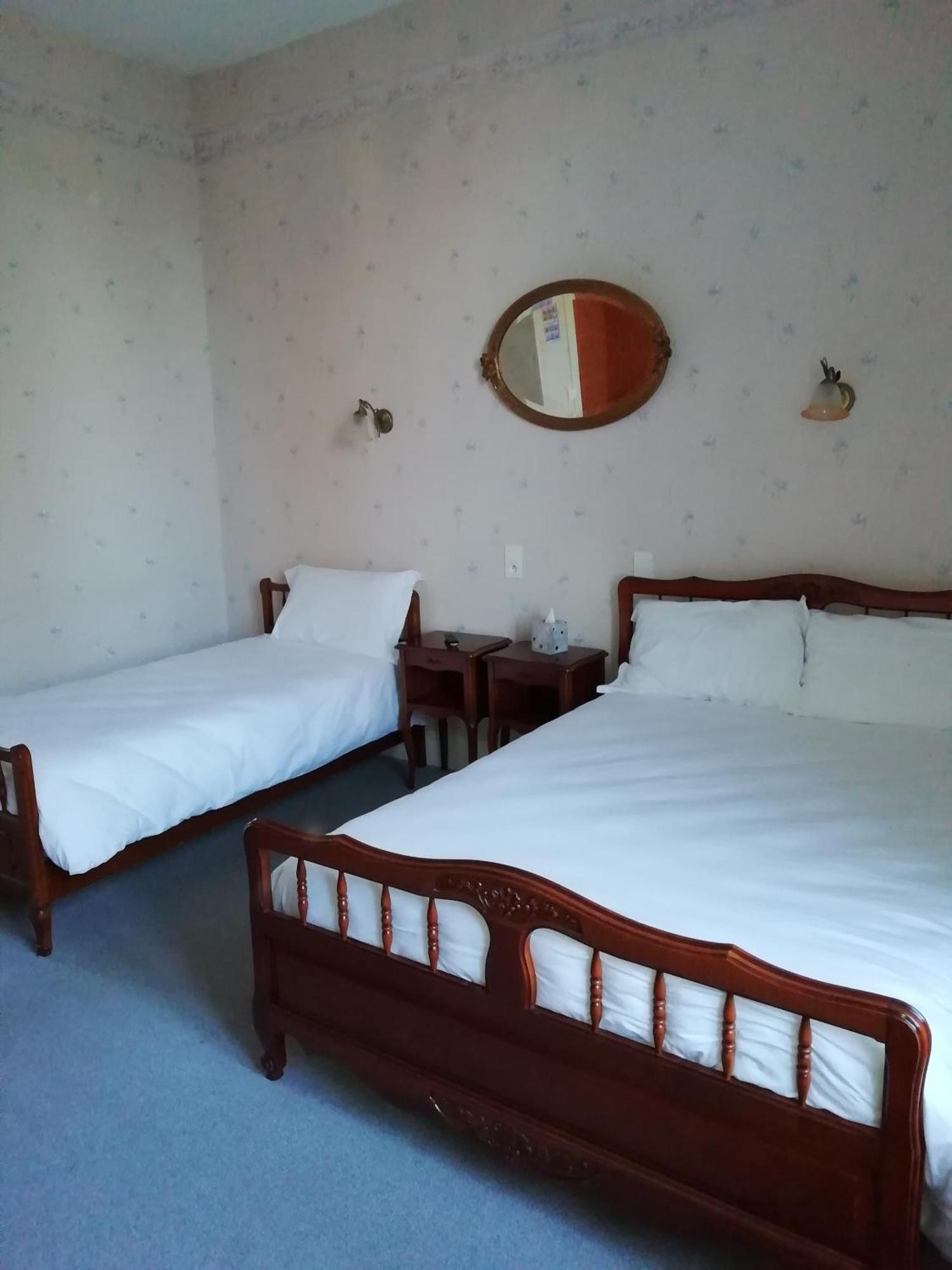 Hotel Du Berry Aigurande Ngoại thất bức ảnh